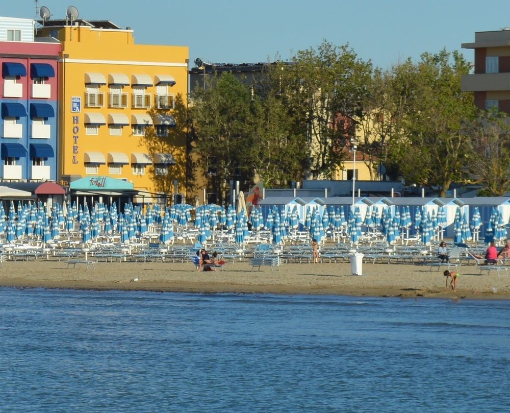 Hotel Amelia Fano Exterior foto